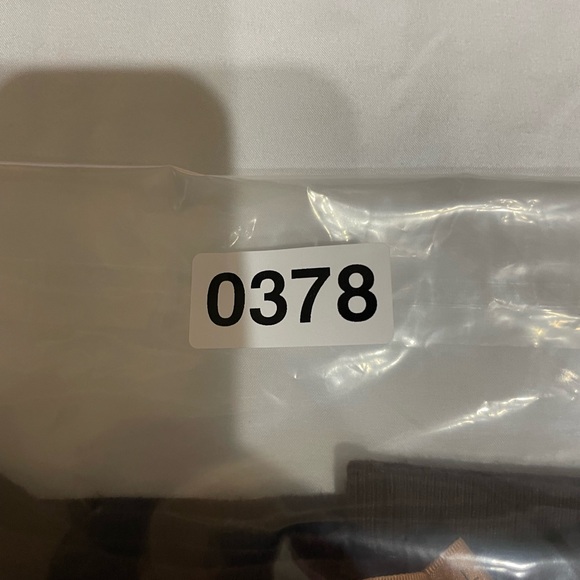 Ladies V neck top with intricate embellishments size - Picture 13 of 13